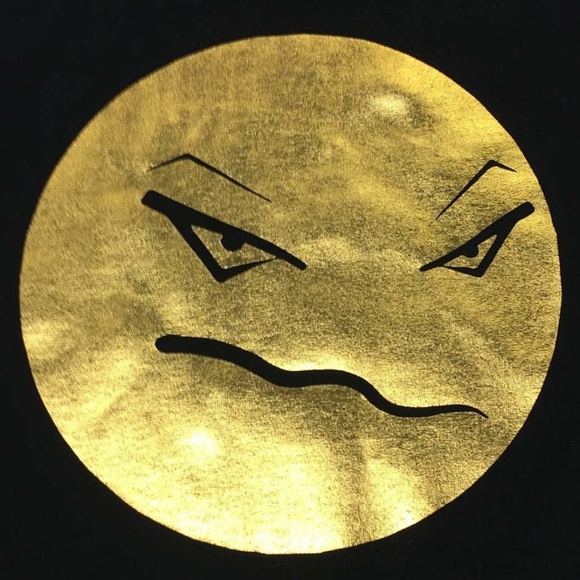 Meet your Posher, Essagee - Picture 1 of 1